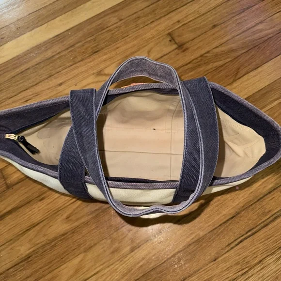 Tory Burch Tropical Canvas Tote Bag - Picture 6 of 9